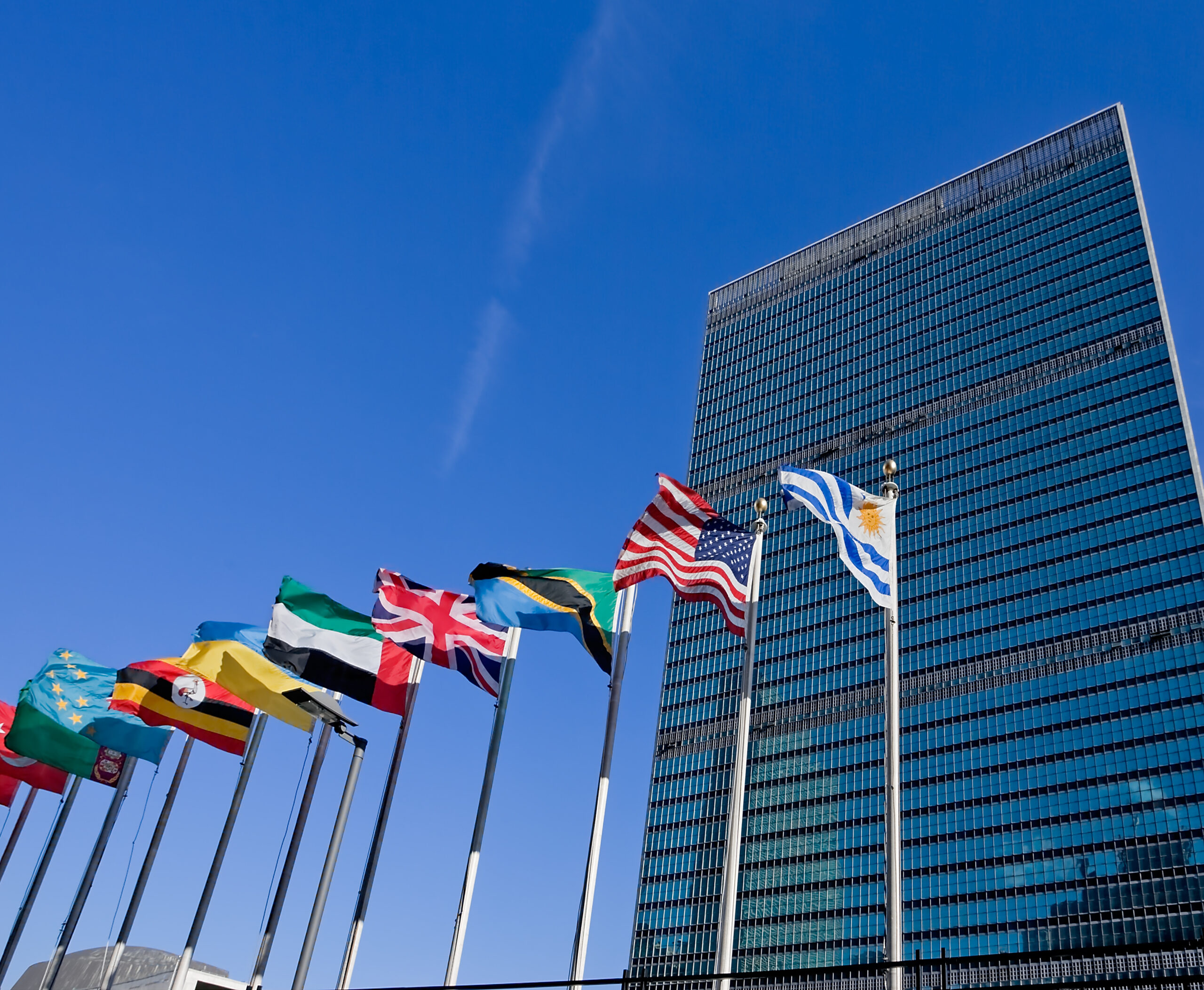 Организация оон страны. Штаб-квартира ООН В Нью-Йорке. Здание Генеральной Ассамблеи ООН В Нью-Йорке. Генассамблея ООН здание. Здание Генассамблея ООН В Нью-Йорке.